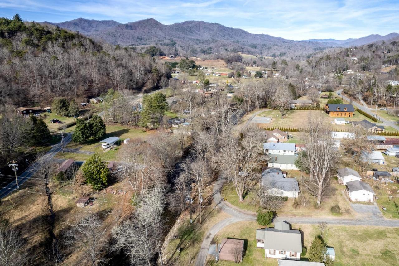 Deep Creek Shambala Villa Bryson City Exterior photo
